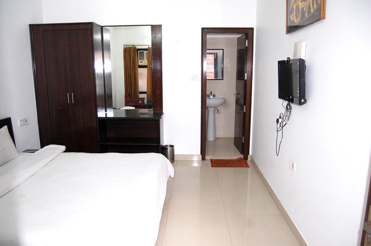 Oyo Flagship 40314 Hotel Victoria International Amritsar Buitenkant foto